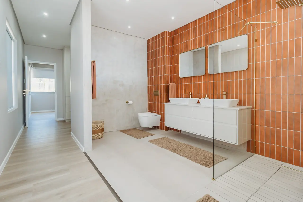 Horizon Residence — bedrooms, bathrooms and ocean outlook