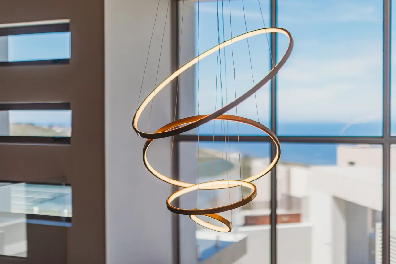 Horizon Residence — ocean-view living, kitchen and entertaining