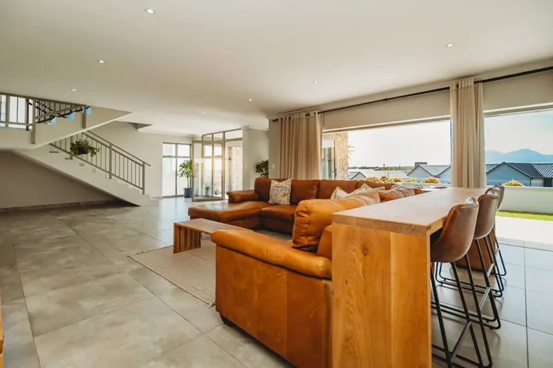 Downstairs lounge