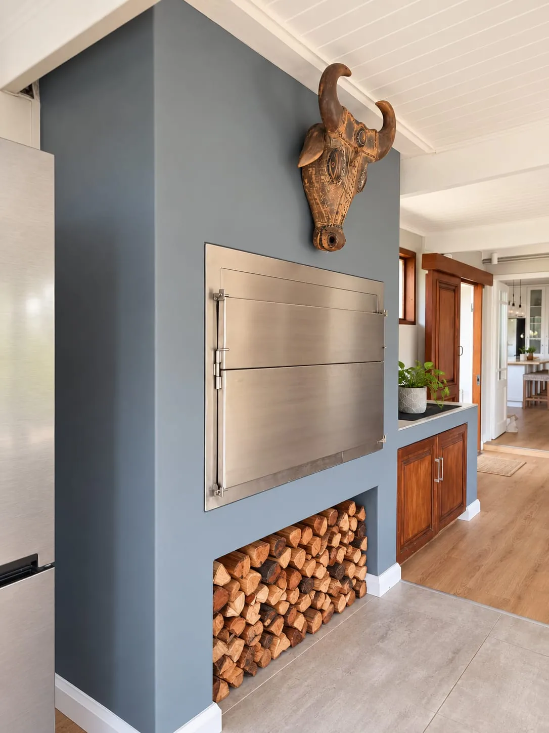 The Mountain House — Built-in indoor braai